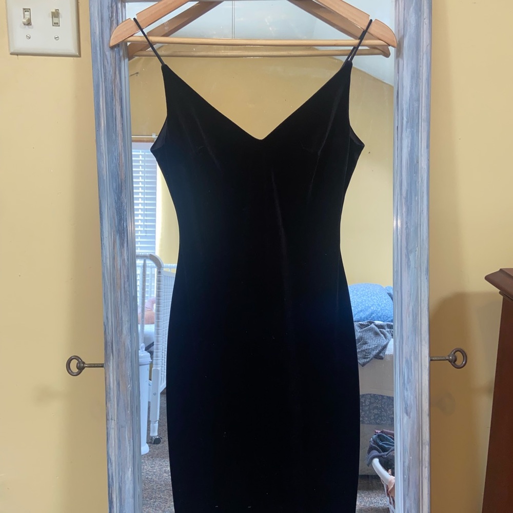 chic velvet mini bodycon dress